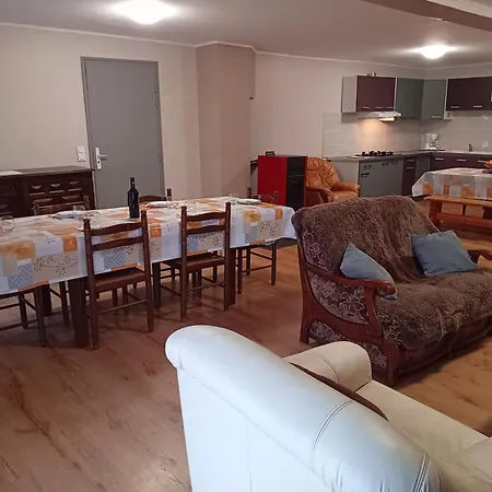 Konukevi La Bergerie De Lavernhe Connac